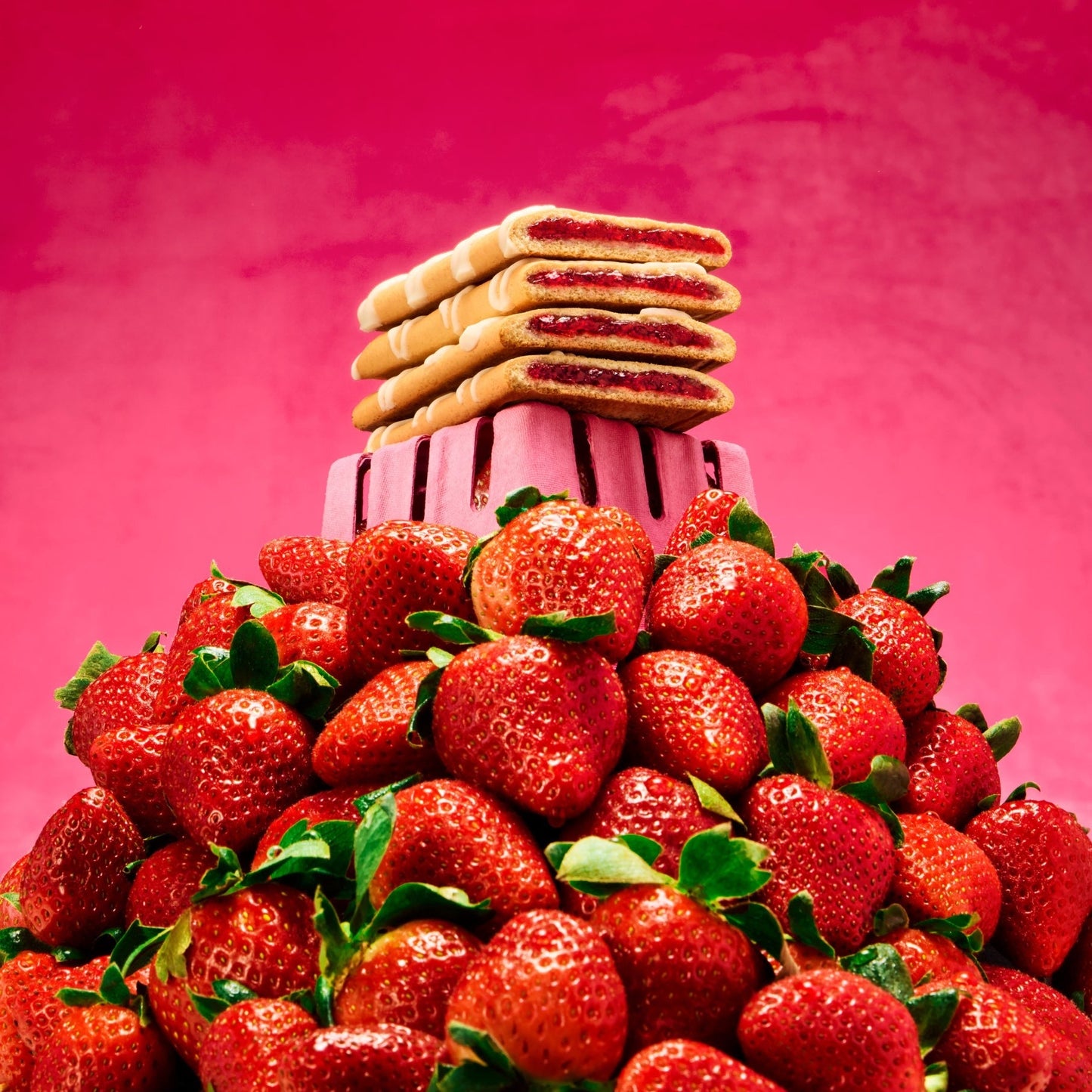 Frosted Strawberry - 16 Pastries (4 Boxes)